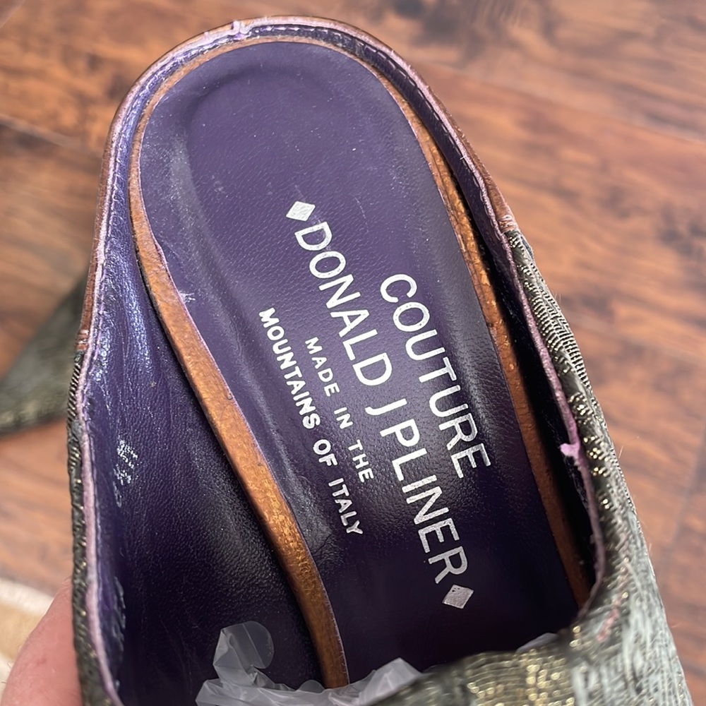 Donald J Pliner satin mules , size 8.5 - Picture 4 of 5